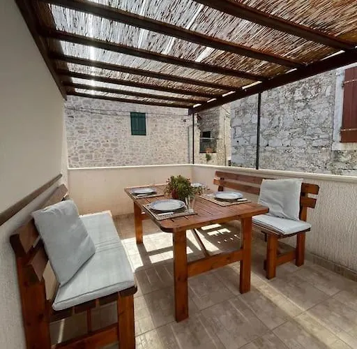 Harry's House Vikendica